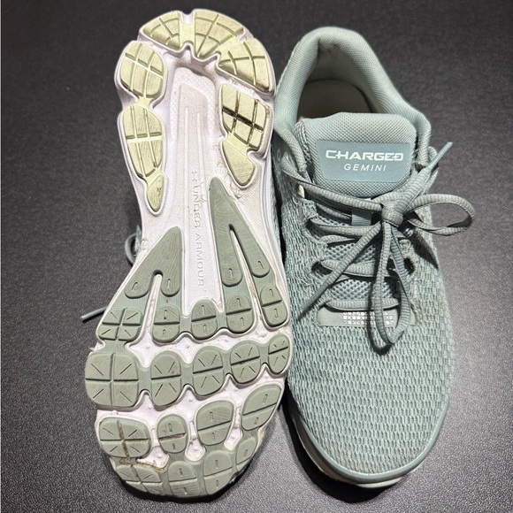 Under Armour Blue Charged Gemini Shoes - Picture 4 of 7